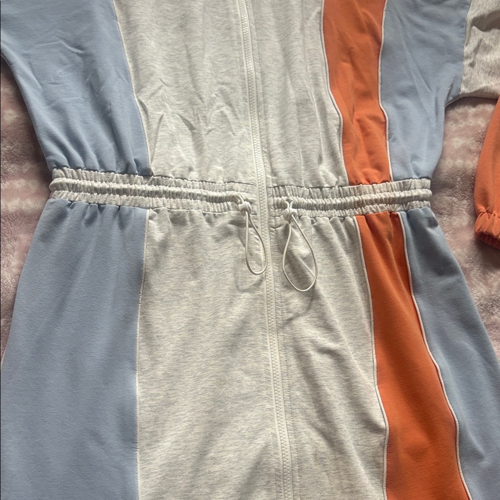 🆕 Colorblock Hooded Zip Tunic — Light Gray, Dusty Blue & Rust - Picture 5 of 12